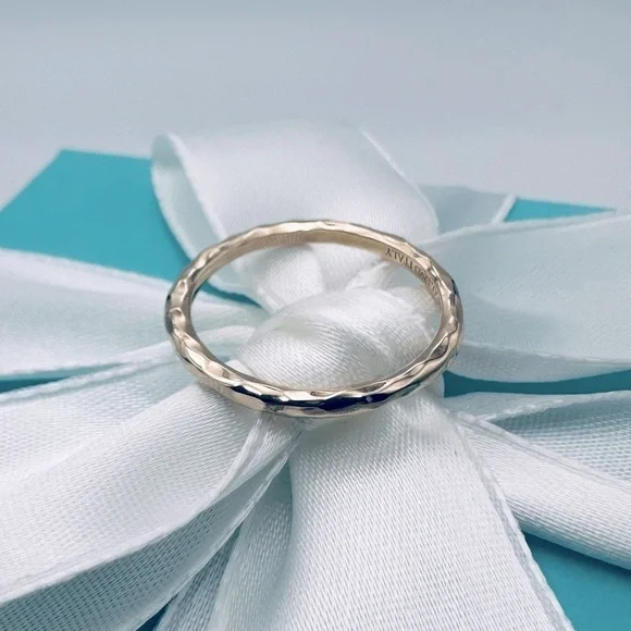 Tiffany & Co. 18K Rose Gold Hammered Ring by Paloma Picasso with Packaging - Picture 3 of 10